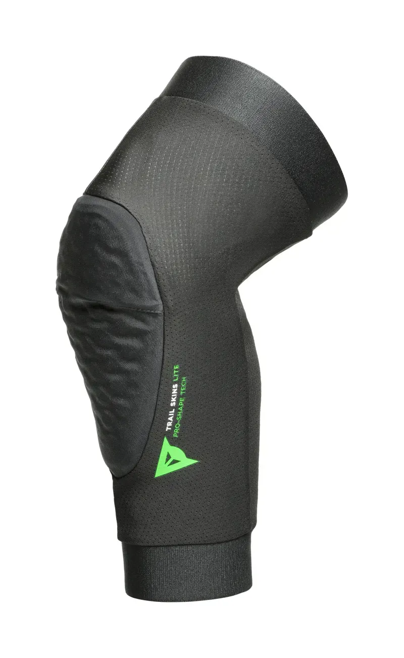 Dainese Trail Skins Lite Knee Guard in Black 