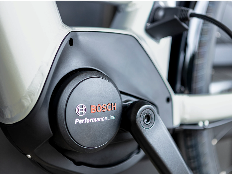 2022 Trek District+ 8 Lowstep eHybrid Bike in Quicksilver-10