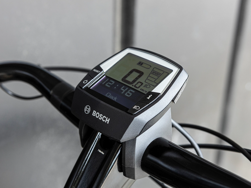 2022 Trek District+ 8 Lowstep eHybrid Bike in Quicksilver-8