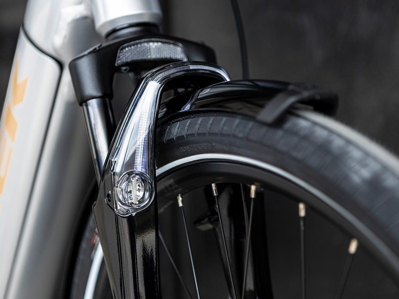 2022 Trek District+ 8 Lowstep eHybrid Bike in Quicksilver-6