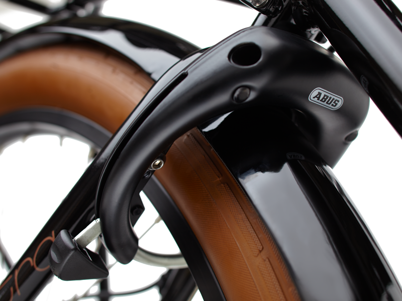 Electra Townie Go! 5i Step-Over E-Bike in Ebony-5