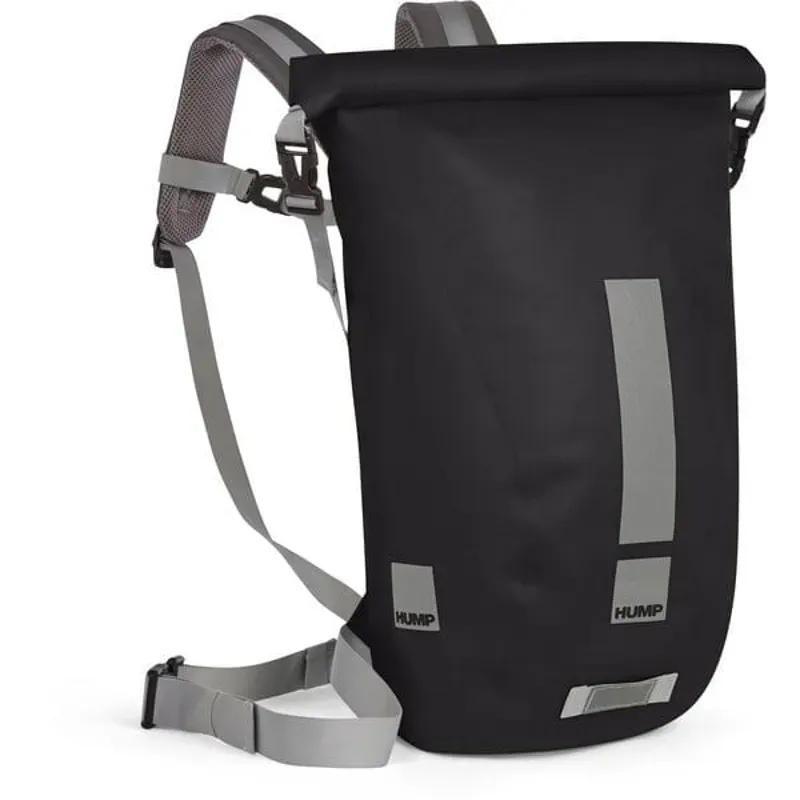 Hump Reflect 20L Backpack in Black