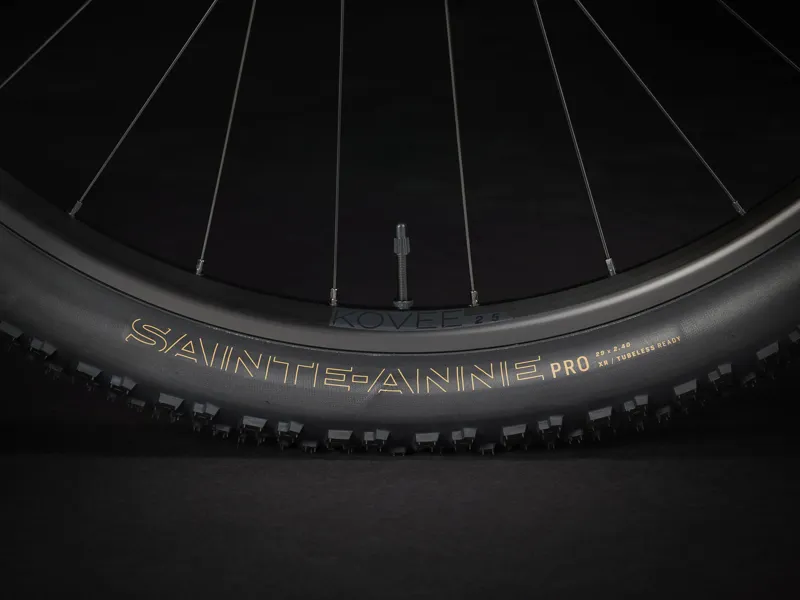 Trek Procaliber 6 In Viper Red/Crimson-1