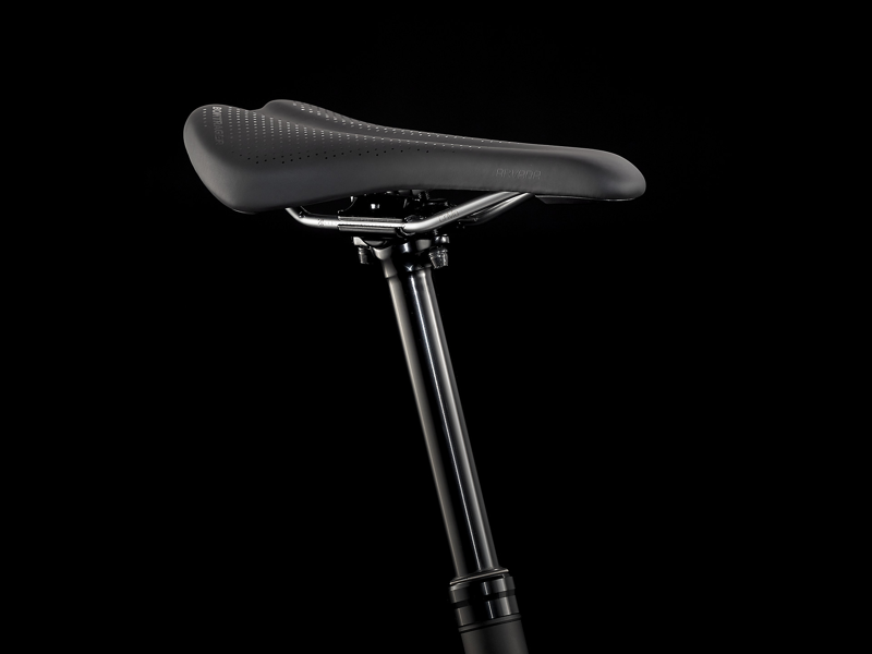 2022 Trek Roscoe 9 Mountain Bike in Crimson-1