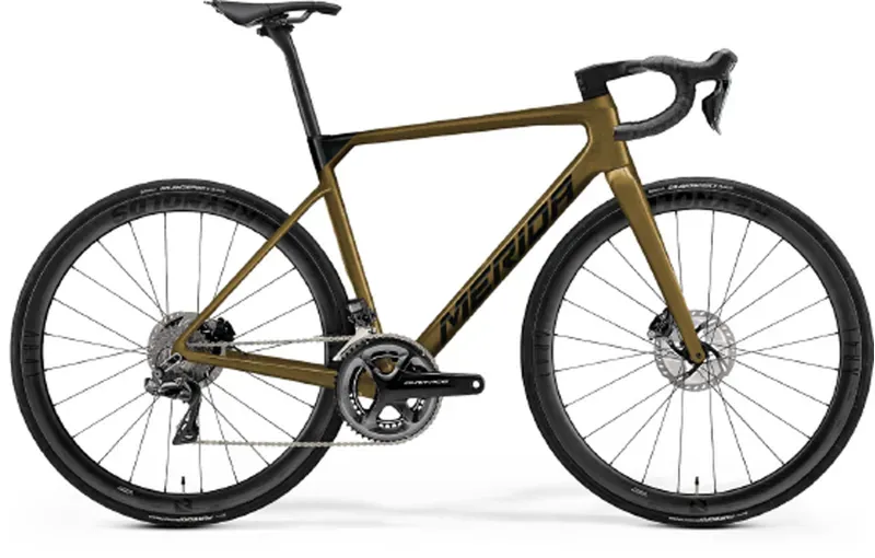 2022 Merida Scultura 9000 MY22 Road Bike in Gold