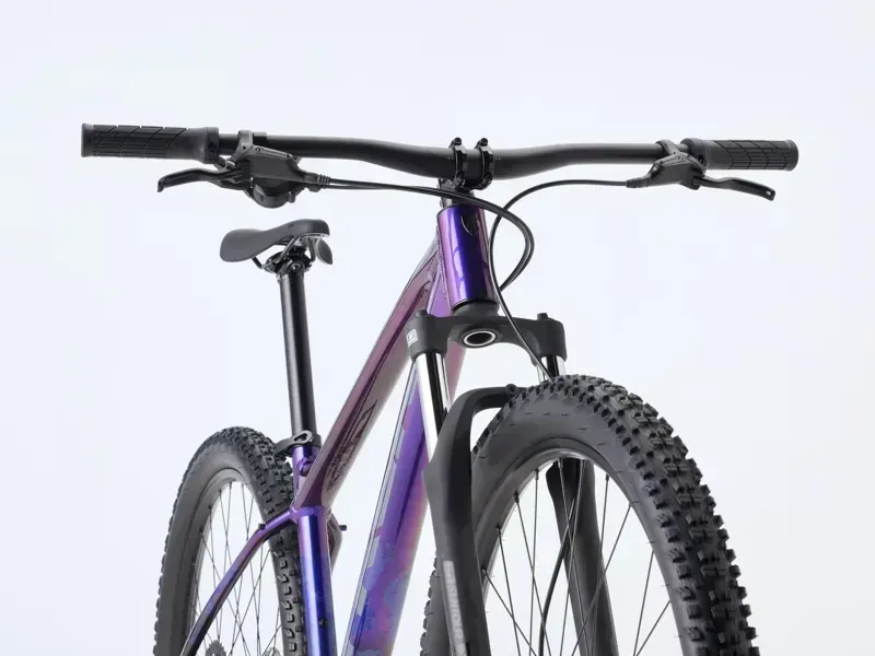 Trek Marlin 4 Gen 3 MTB in Purple Flip/Black Fade-3